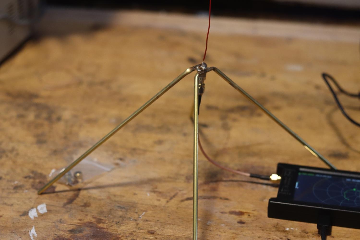 Measurement setup with antenna connected